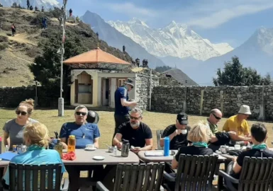 Luxury holidays to Everest Kongde