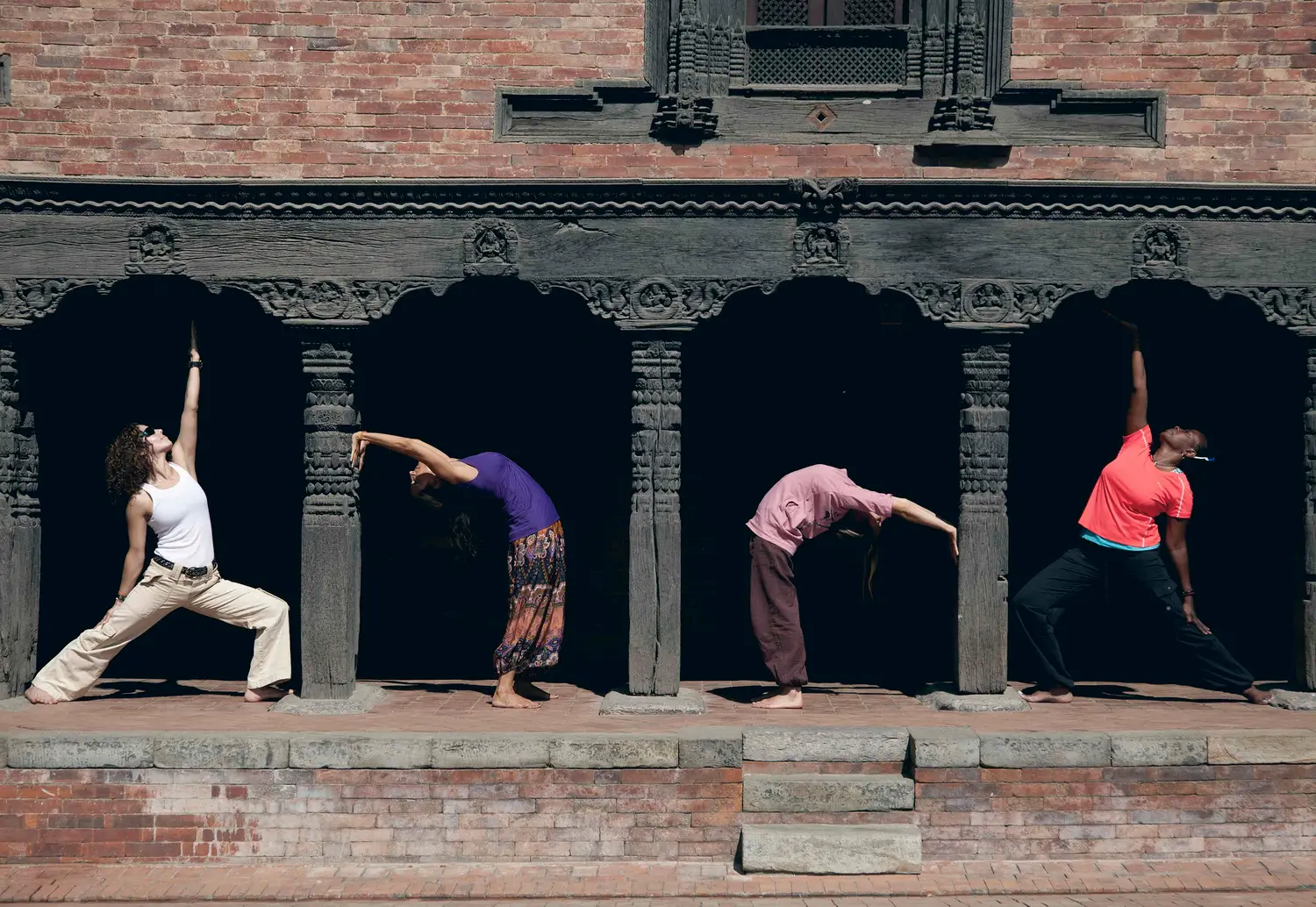 Nepal spiritual yoga tour with Dhampus hike